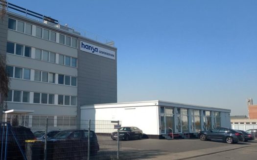 Köln Lagerhalle mit Rolltor